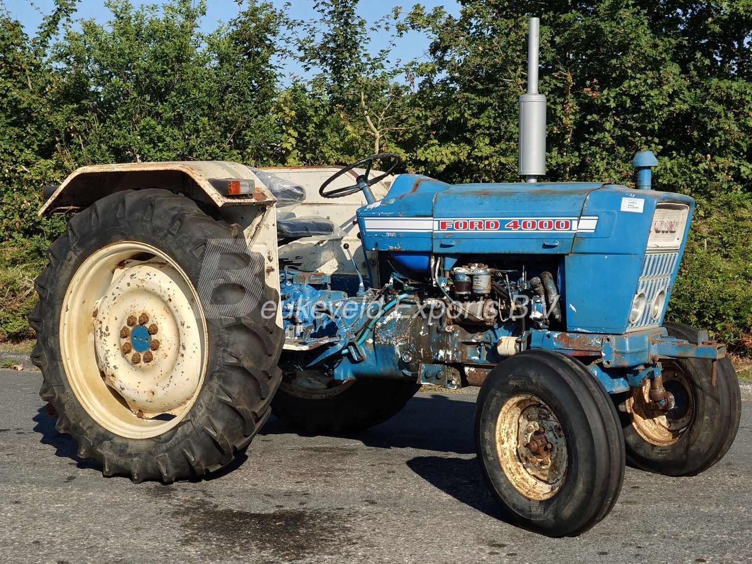 Ford 4000 (3)