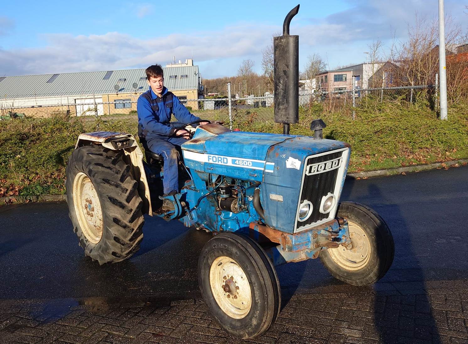 Ford 4600 with rebuilt 4610 Engine (1)