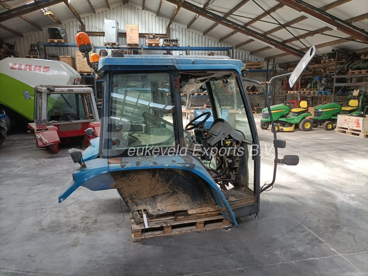 Cabine Ford 8560 (8)