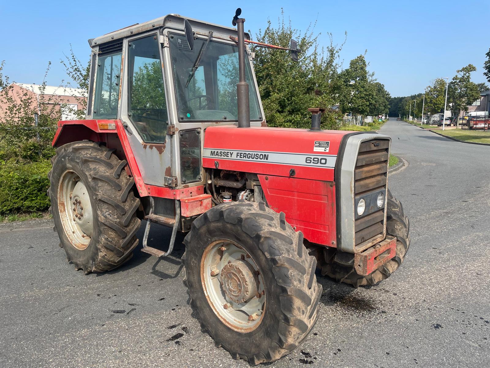 Massey Ferguson 690 4x4 Synchro12 - Beukeveld Exports BV, image size:1600x1200