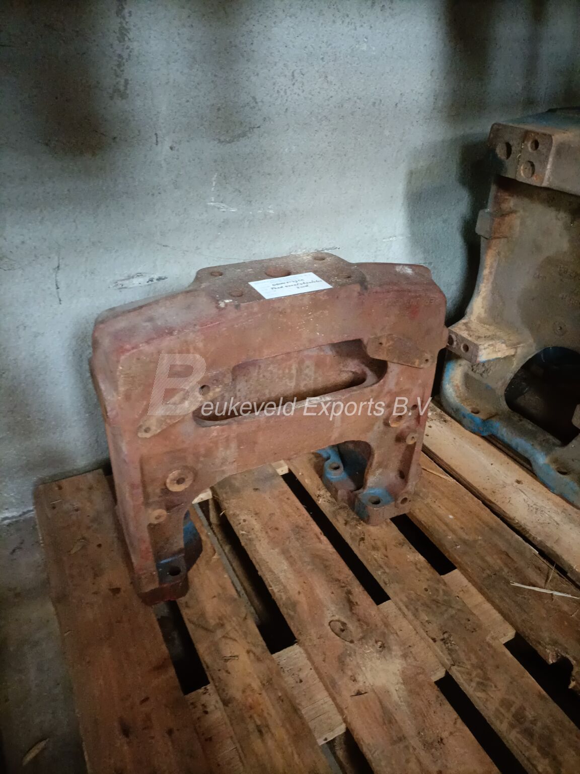 Ford Front Axle Support D8NN3029CA (1)