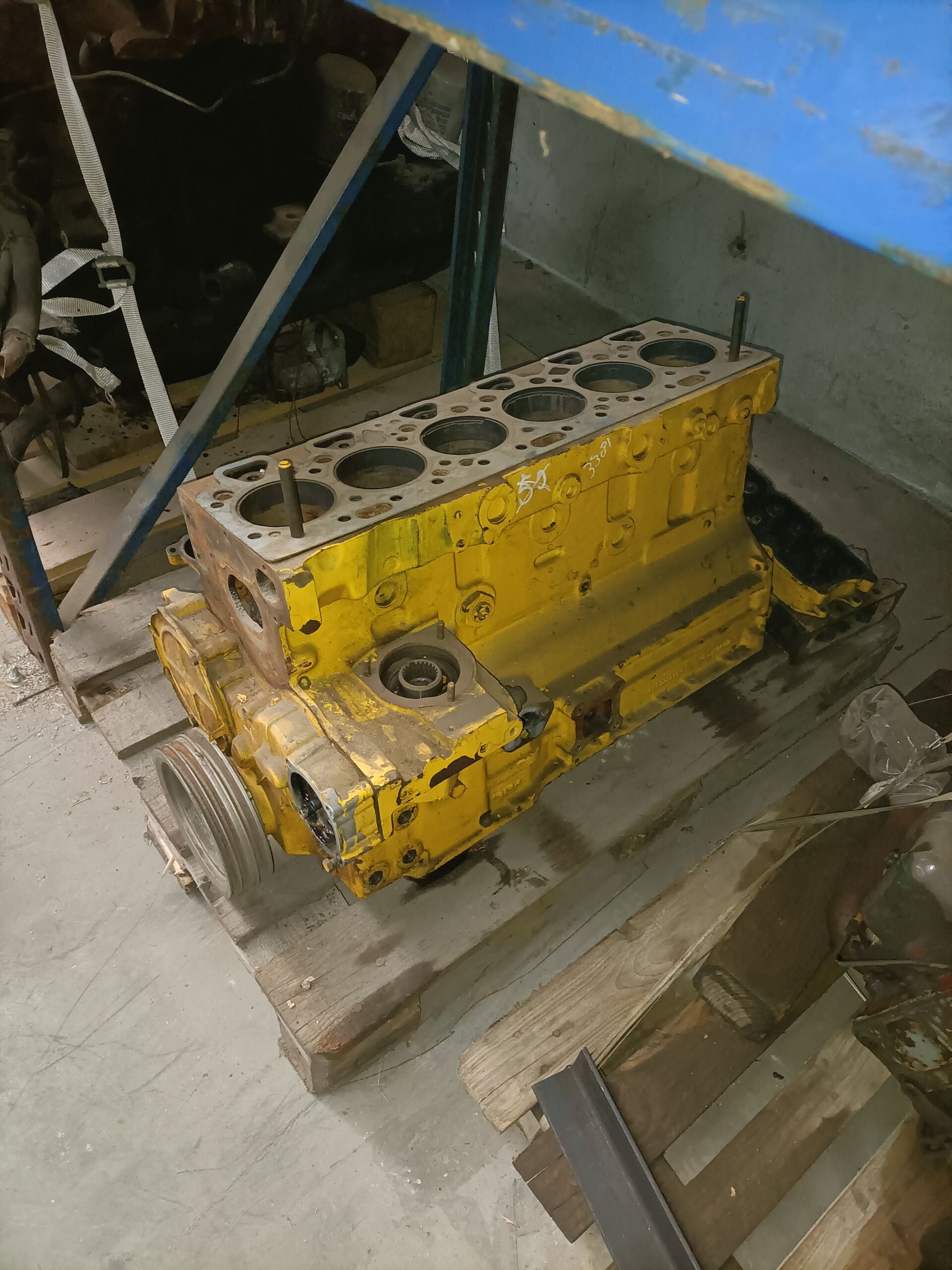 Perkins A6.354 Engine (2) - Beukeveld Exports BV