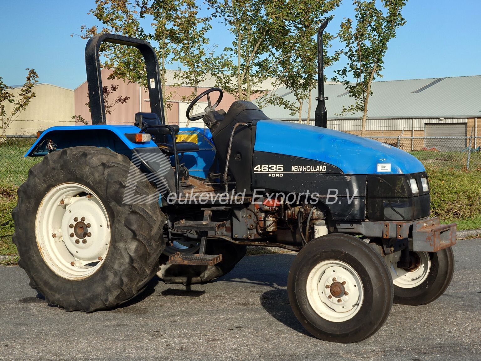 FORD NEW HOLLAND 4635 L60 2wd (14)