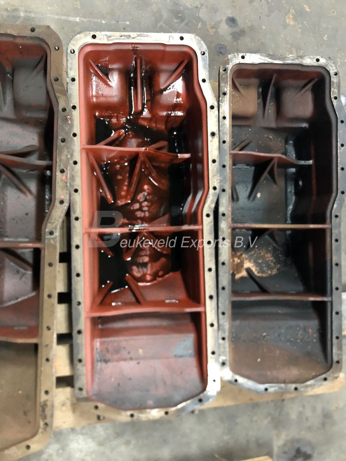 NEW HOLLAND Case Oilsump 87802316 87802502 87800495 (3)