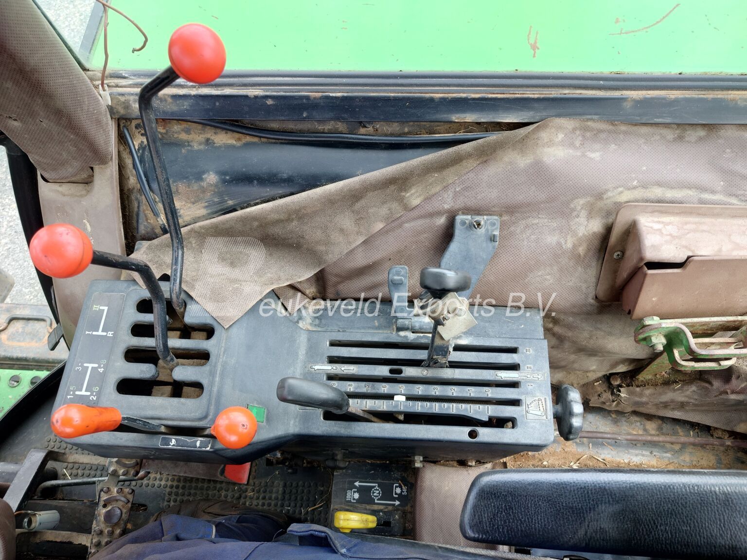 John Deere 2650 Turbo frontloader (6)