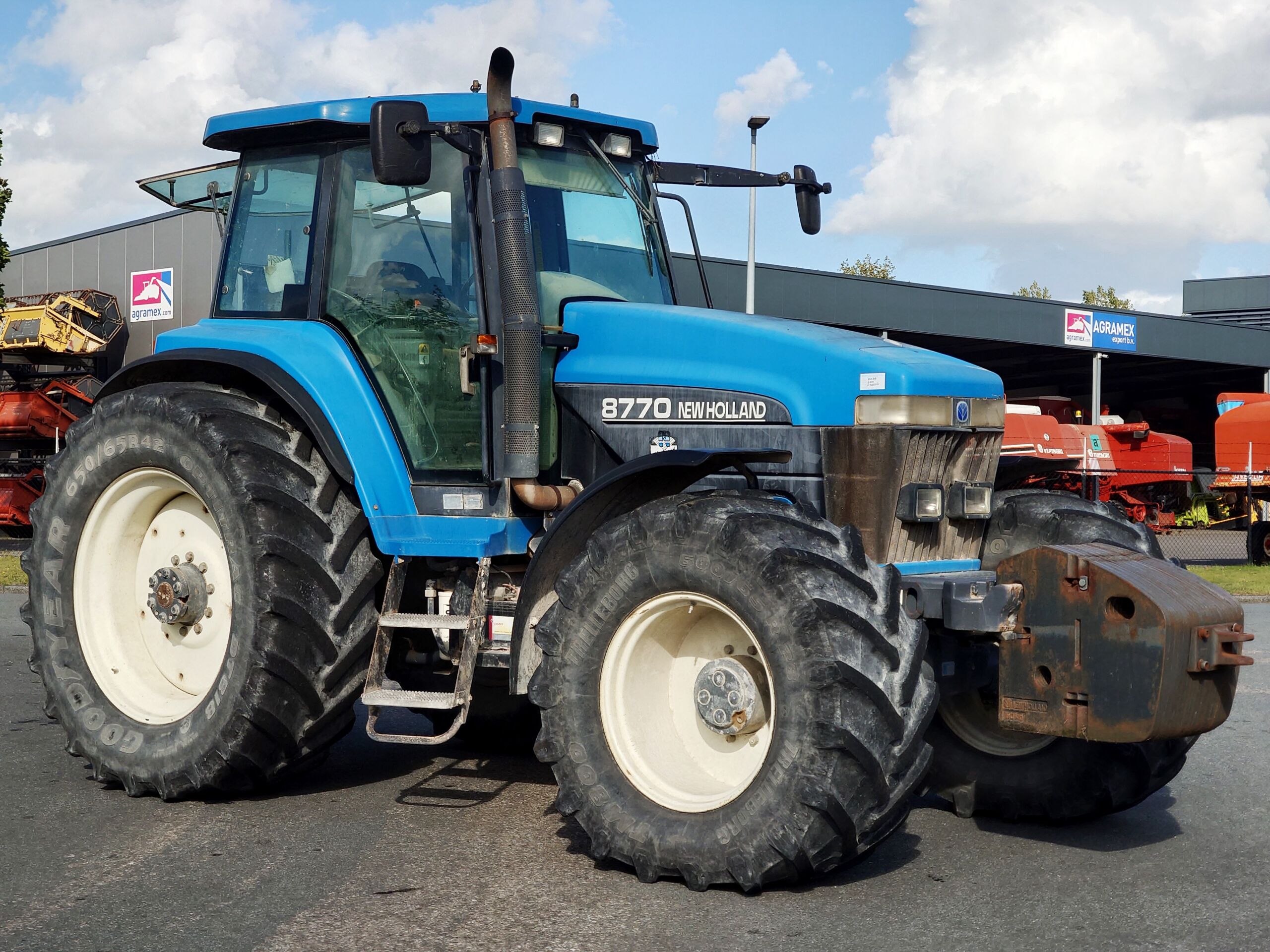ロベルト様 SOLD - 1998 New Holland 8770 Stock No. CX8795 Tractors with 8,782