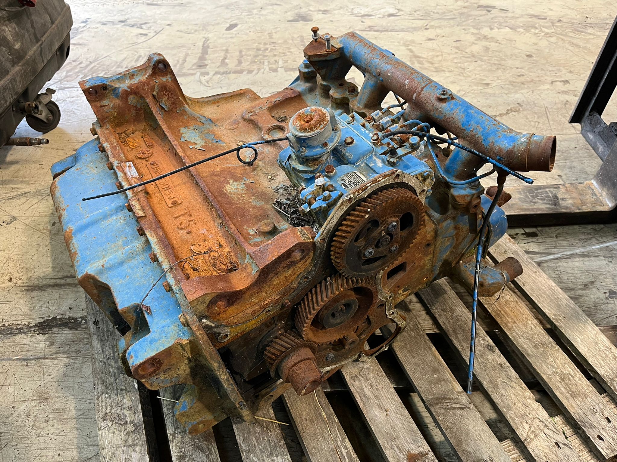 Inneall turbo Ford 7600 (2) - Beukeveld Exports BV, image size:2048x1536