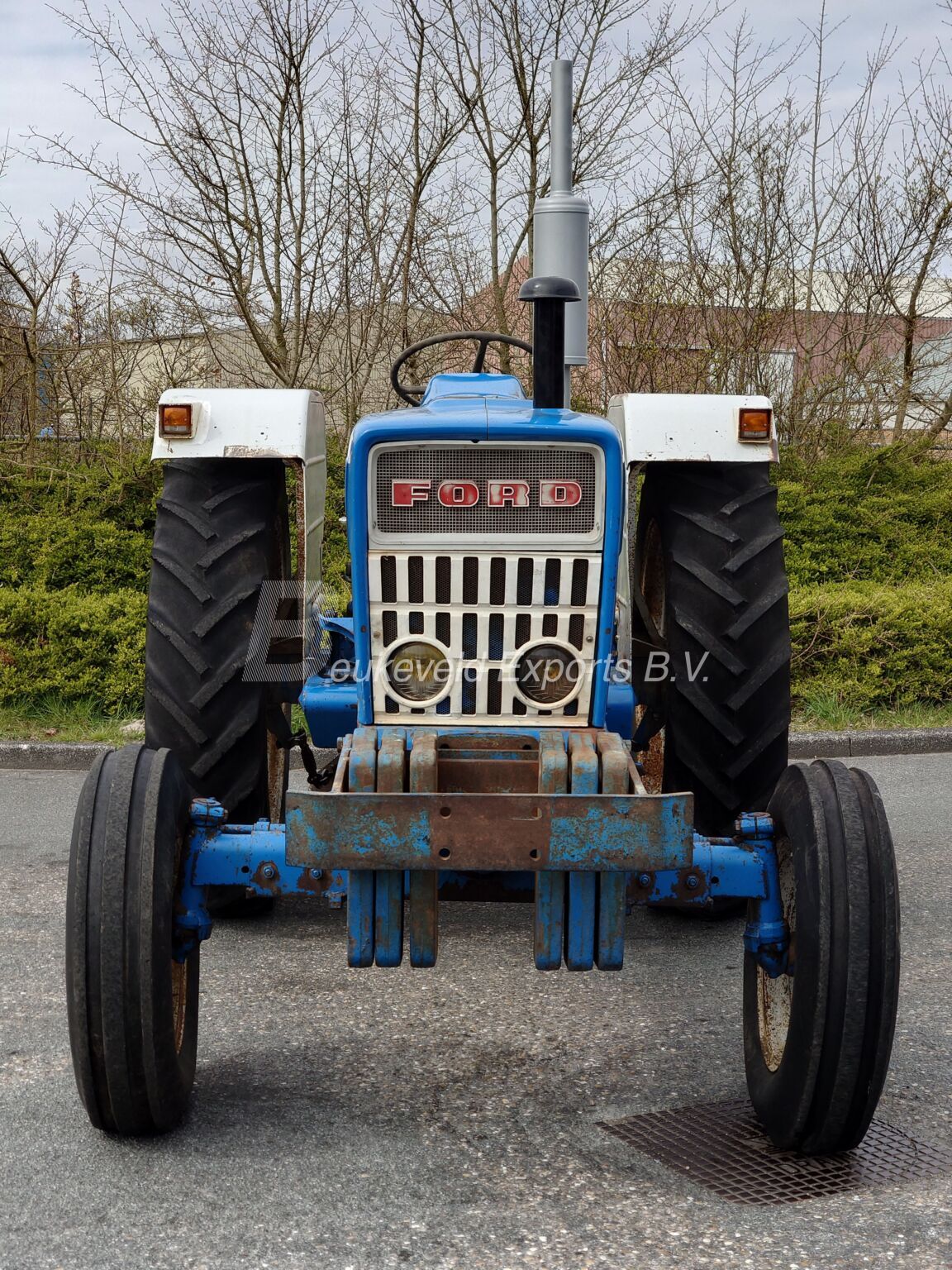 Ford 5000 extremely nice condition