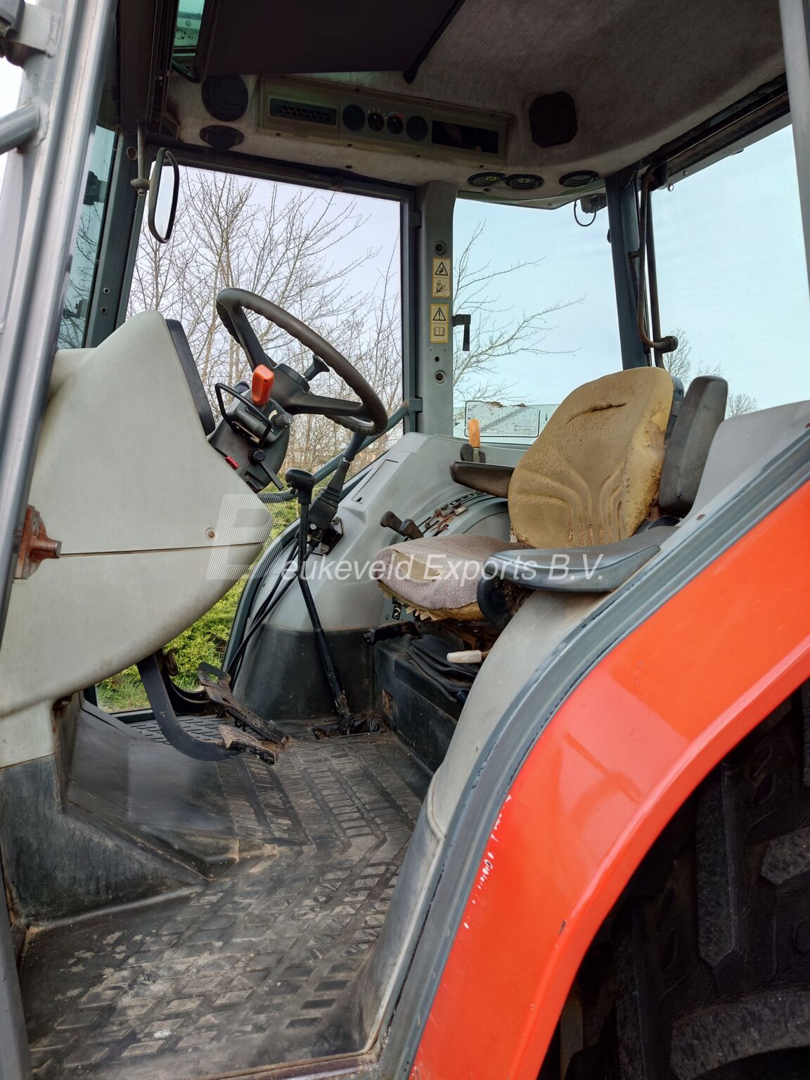 MASSEY Ferguson MF 4245 turbo Hi vision (7)