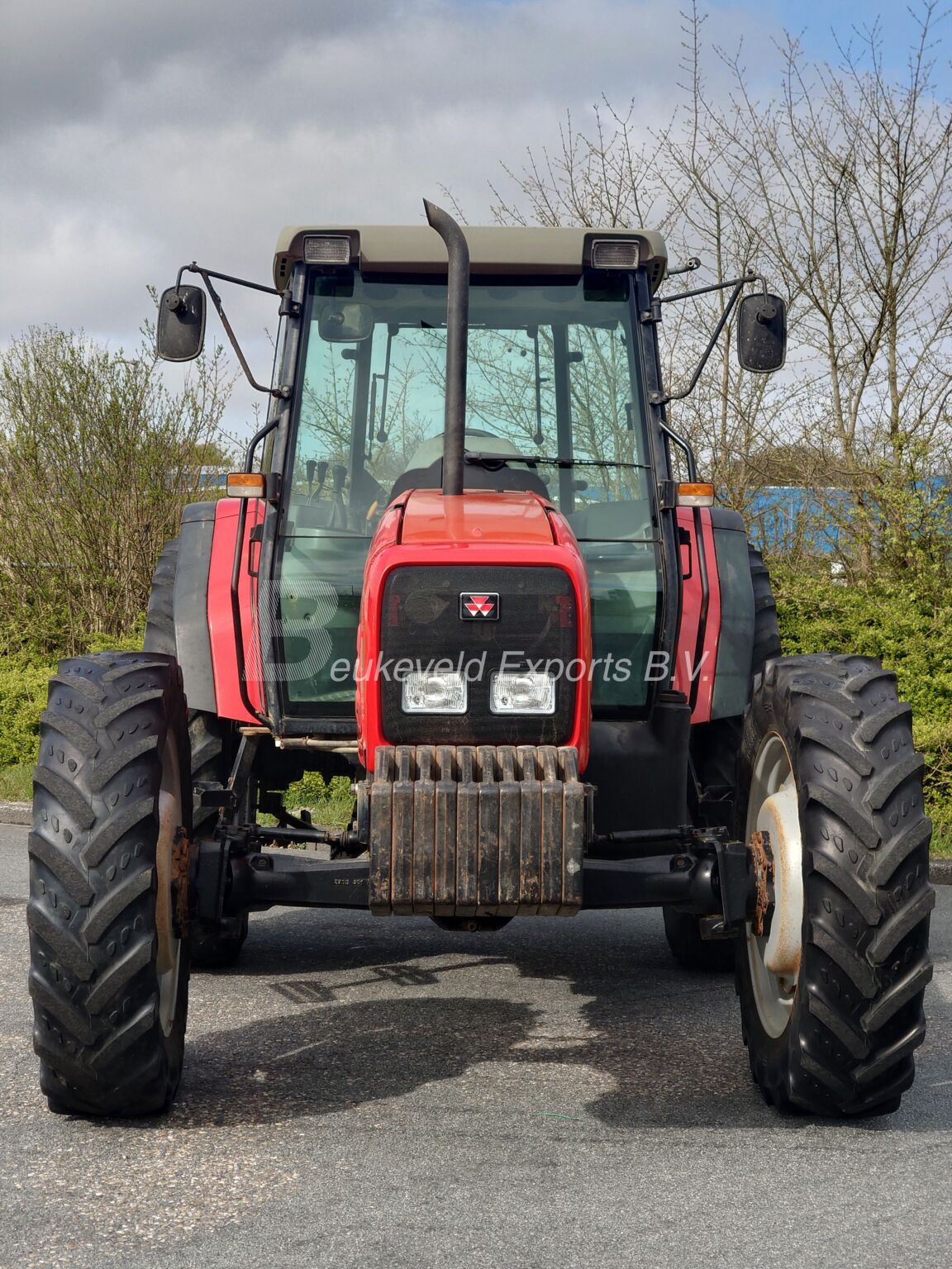 Massey Ferguson MF 4335