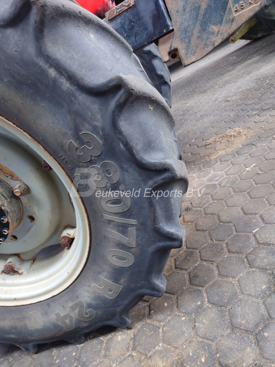 MF MASSEY Ferguson 4335 (3)