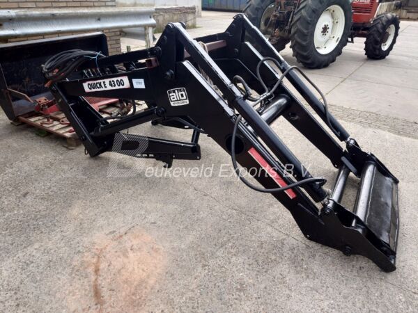 Alo Quicke E4300 loader fits Ford