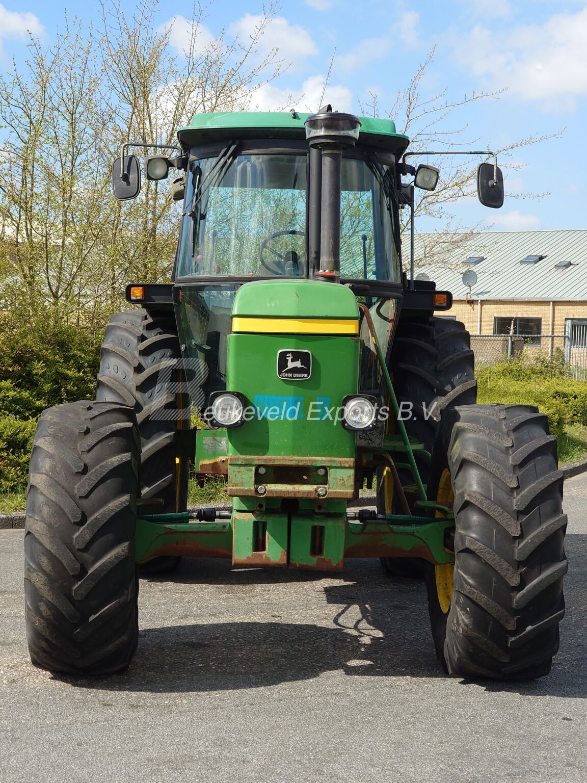 John Deere 3650 40km/h wide step