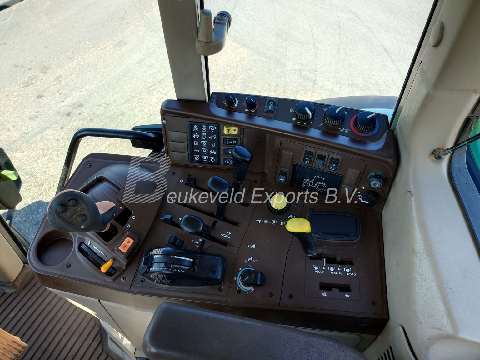 JOHN DEERE 6820 POWERQUAD TLS (23)