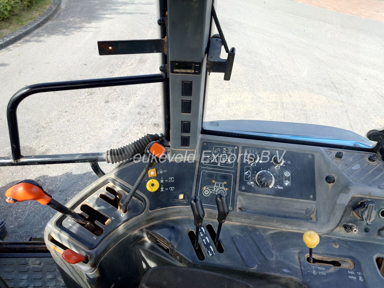 NEW HOLLAND FORD 8160 (7)