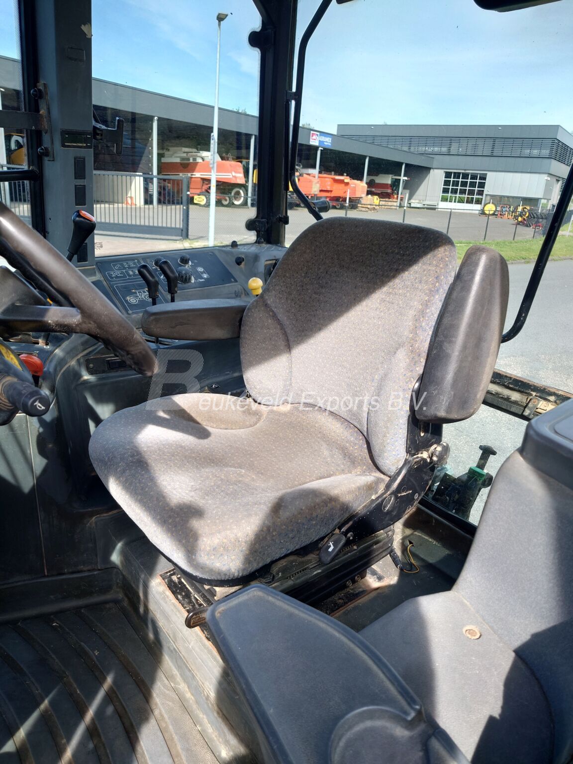 NEW HOLLAND FORD 8160 (8)
