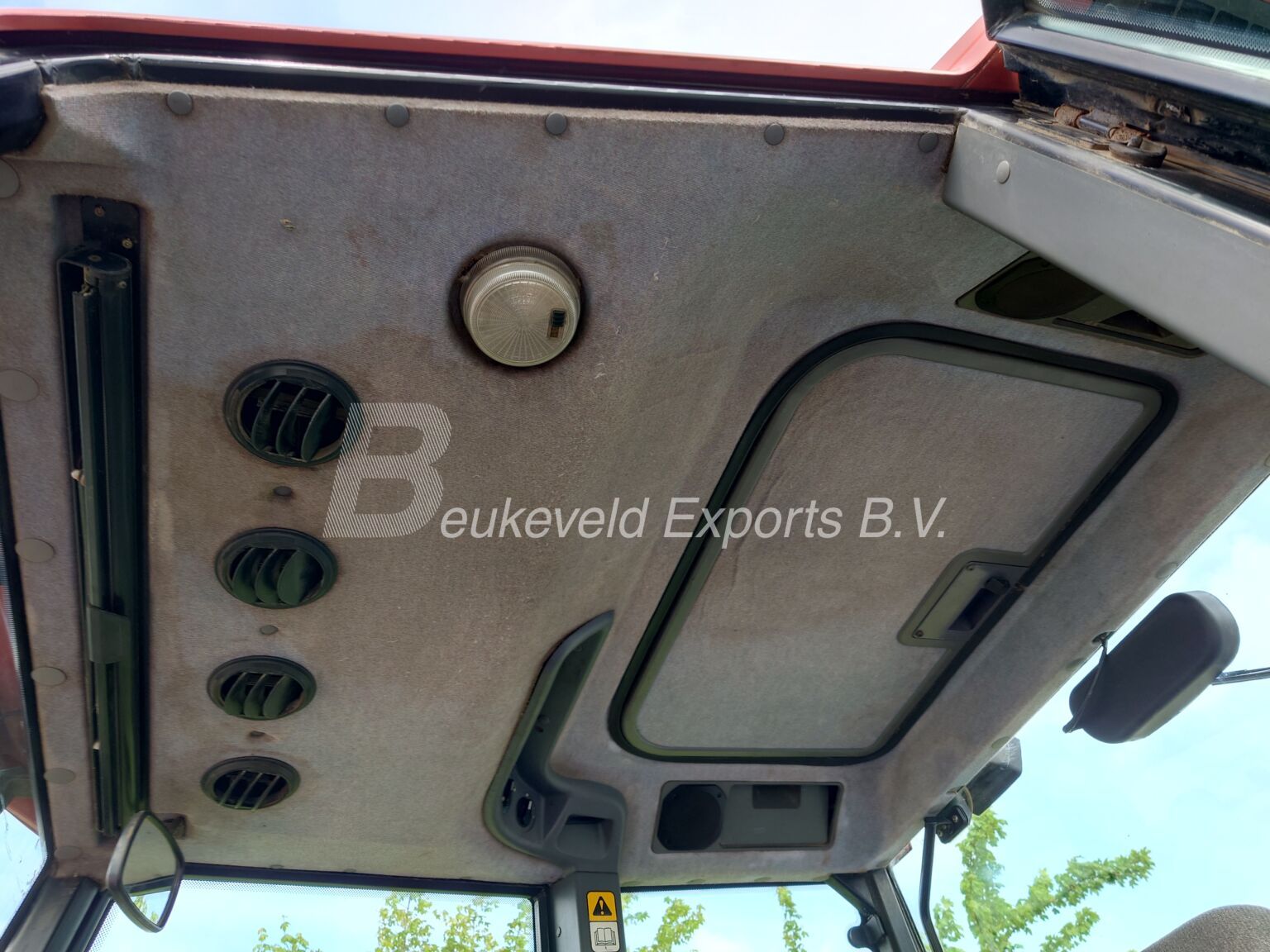 NEW HOLLAND M160 DT RC Range Command (21)