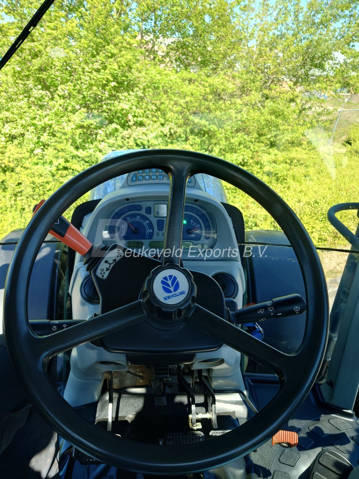 NEW HOLLAND T6080 Range Command Terraglide (20)