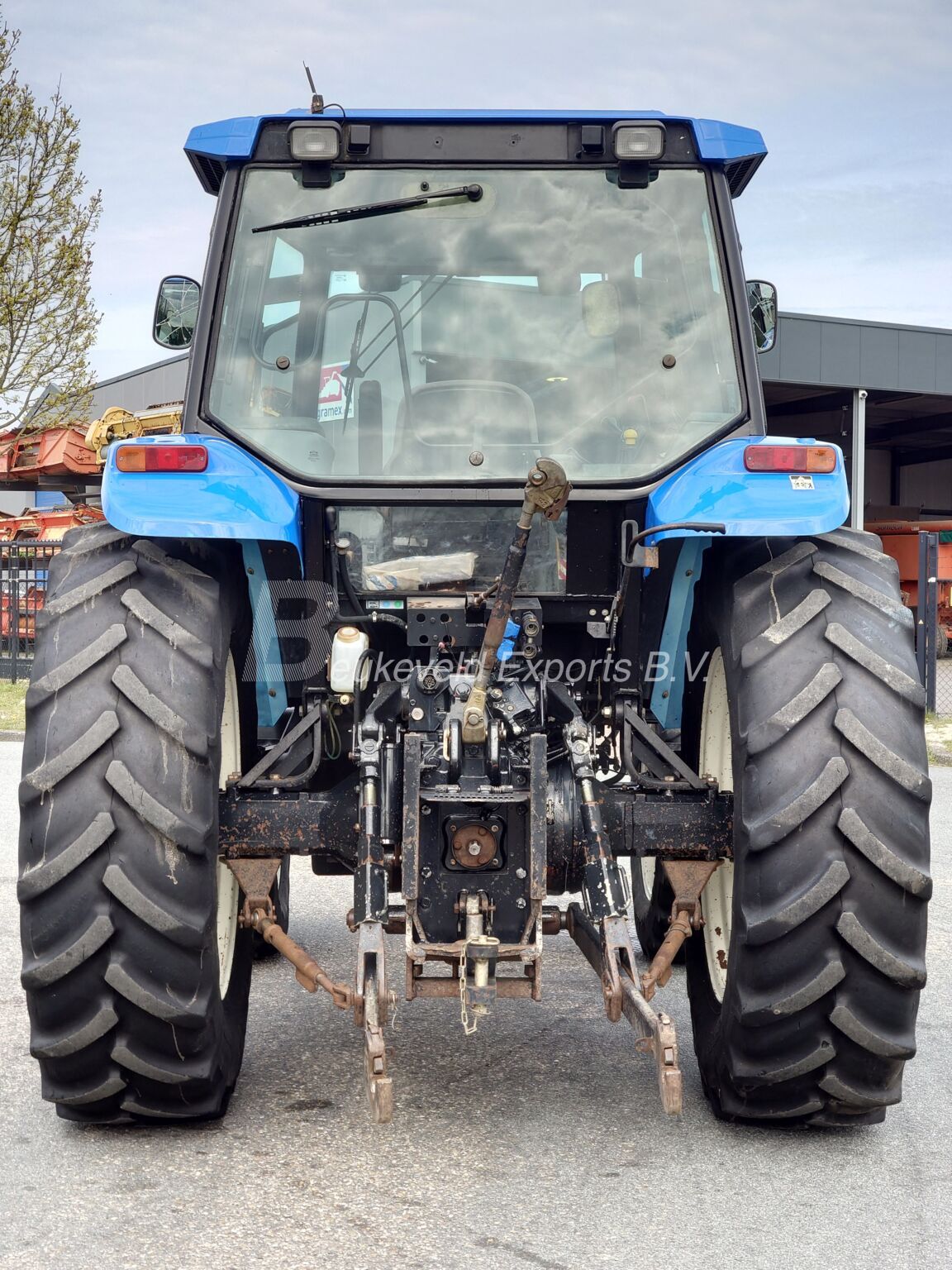 New Holland TM125 Classic synchro command