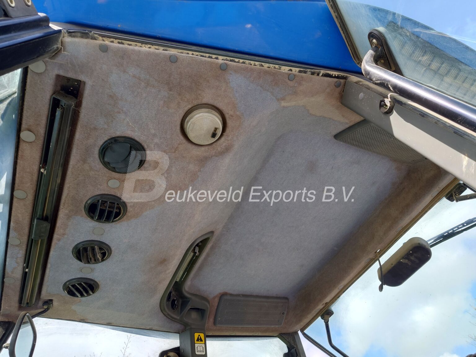 New Holland TM 120 Synchro command Classic