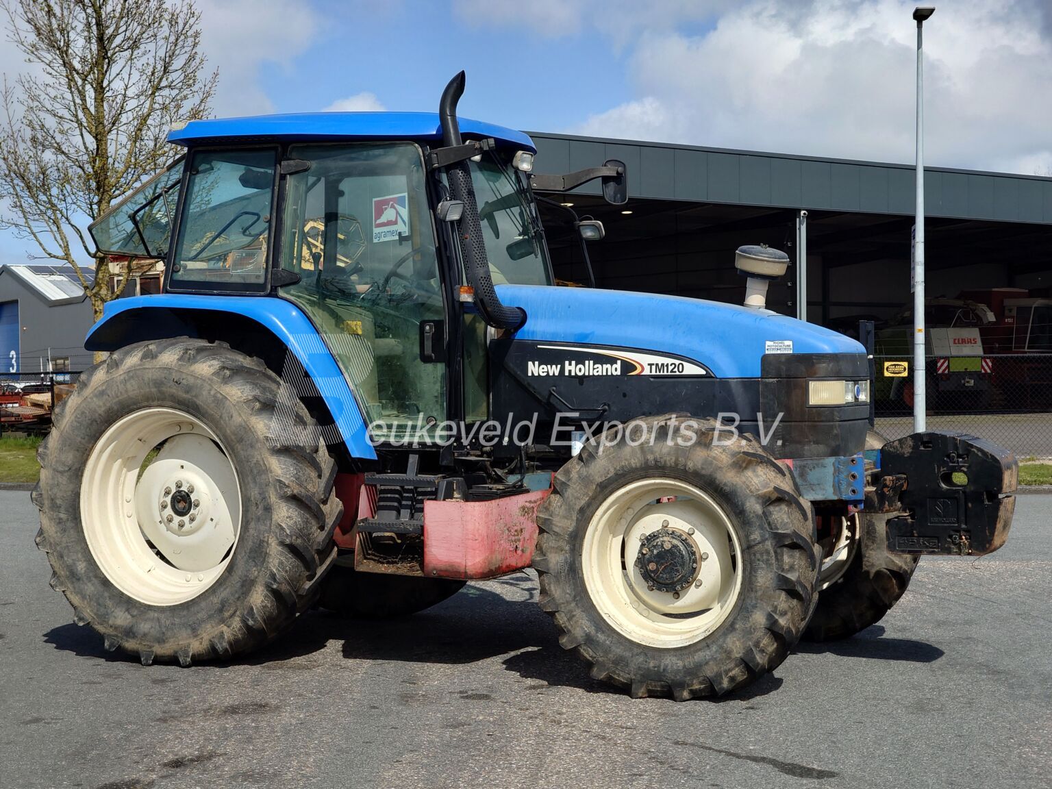 New Holland TM 120 Synchro command Classic