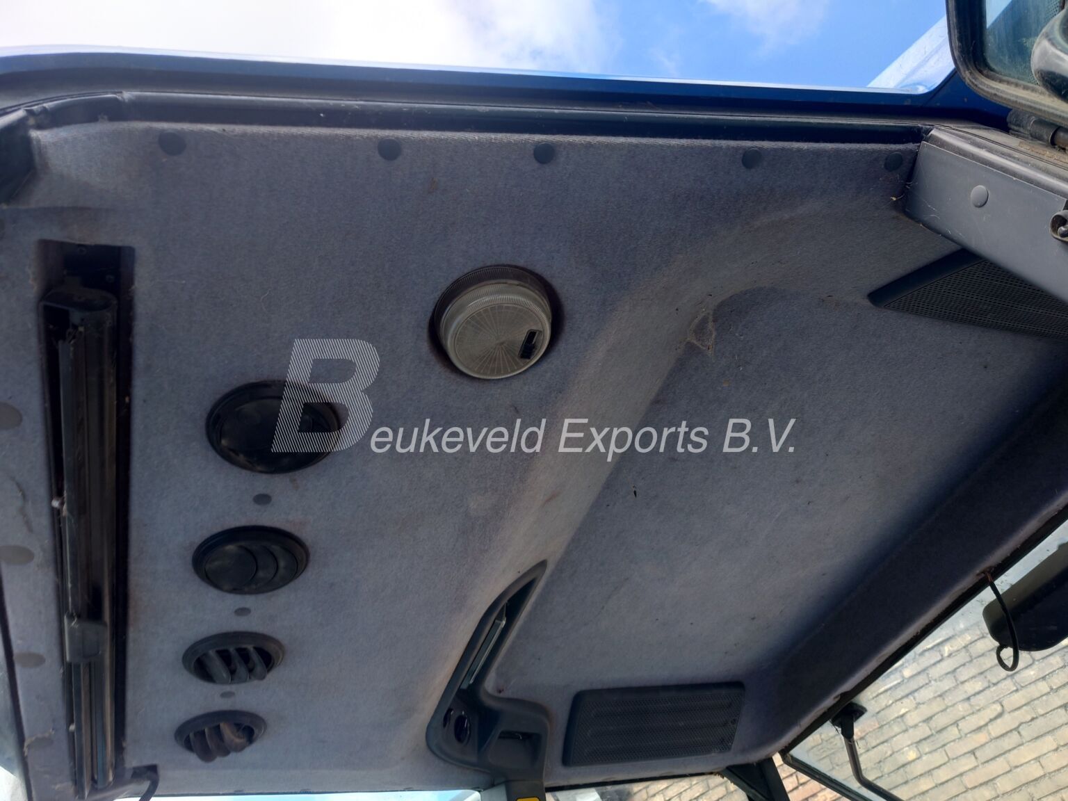 New Holland TM125 Classic synchro command