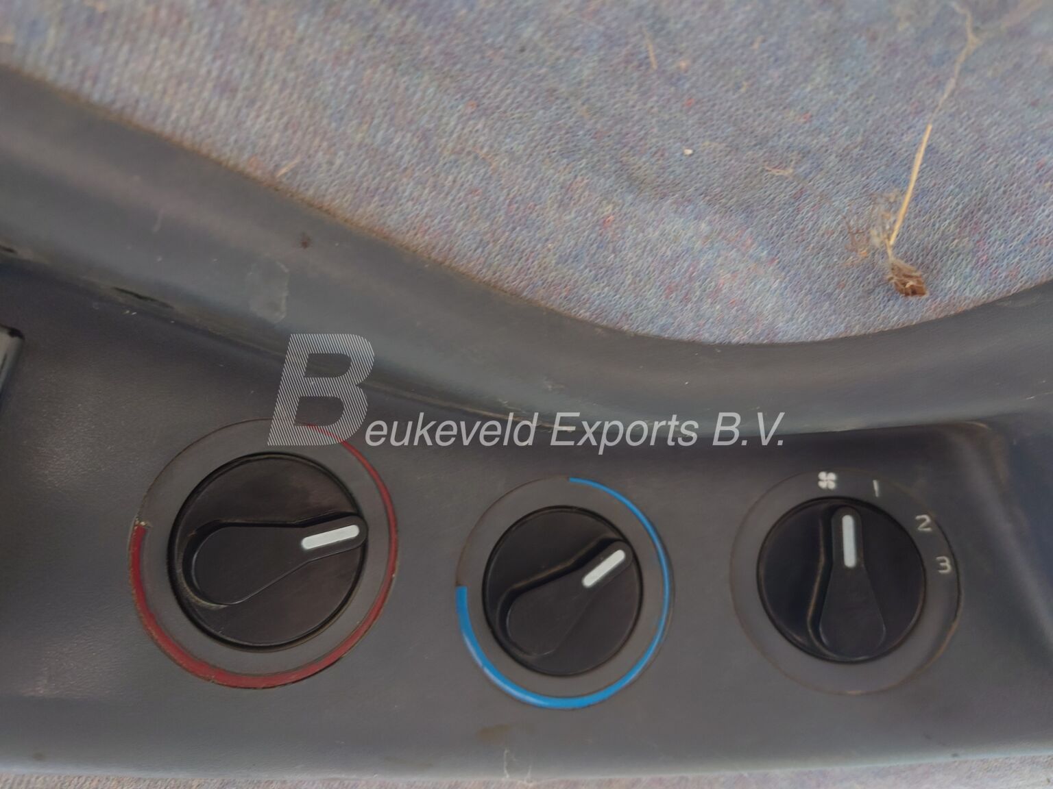 New Holland TM125 Classic synchro command