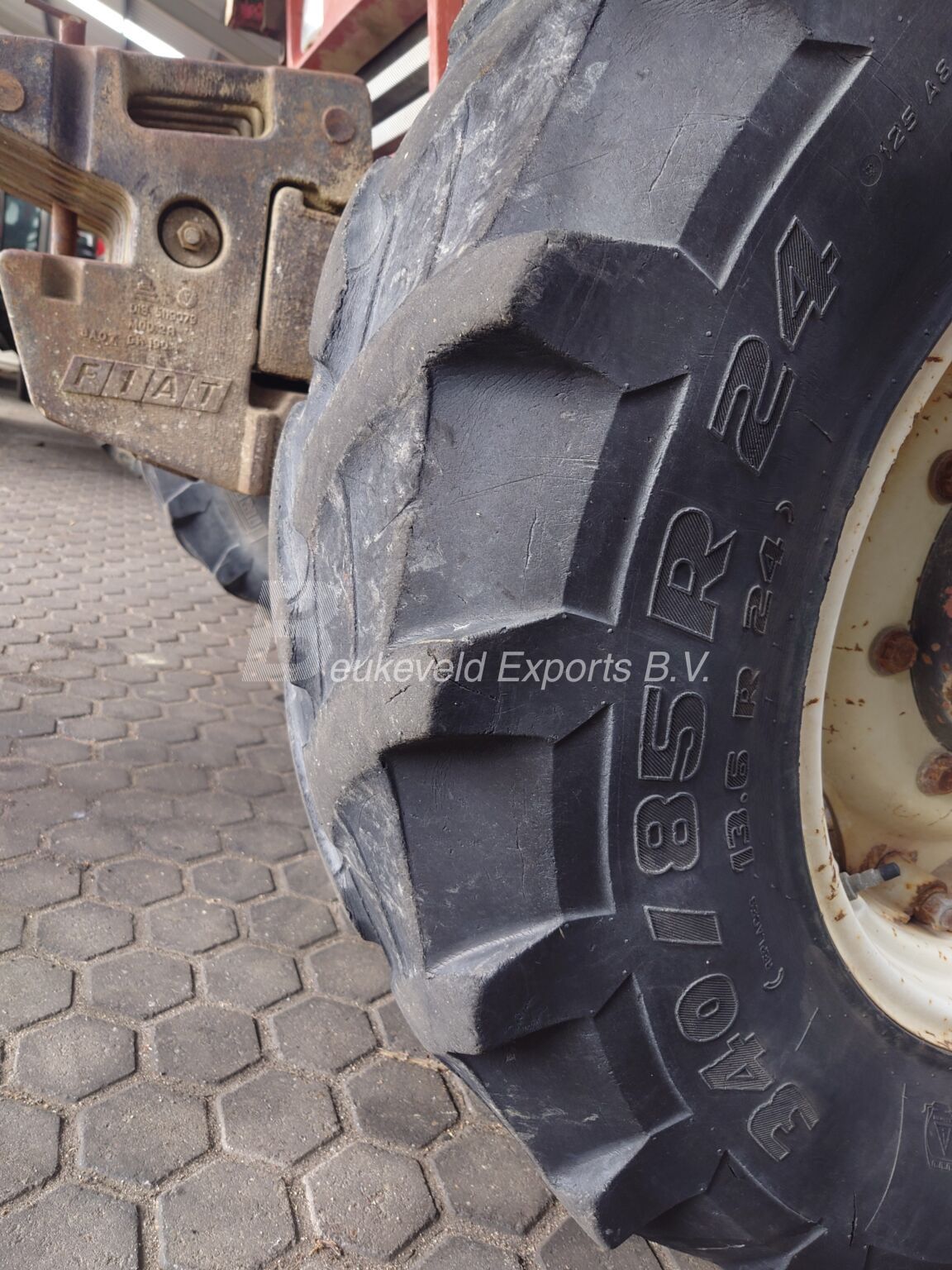 Fiat 80-90 DT frontloader (2)