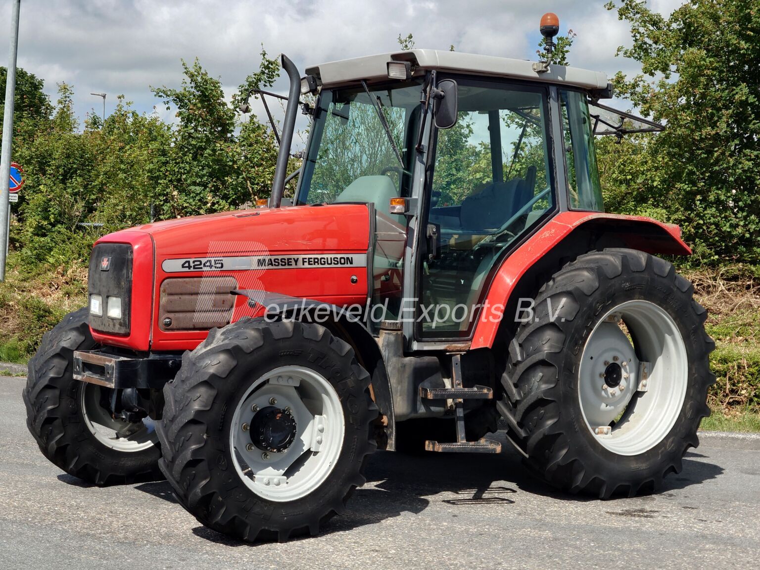 MASSEY FERGUSON MF 4245 T (24)