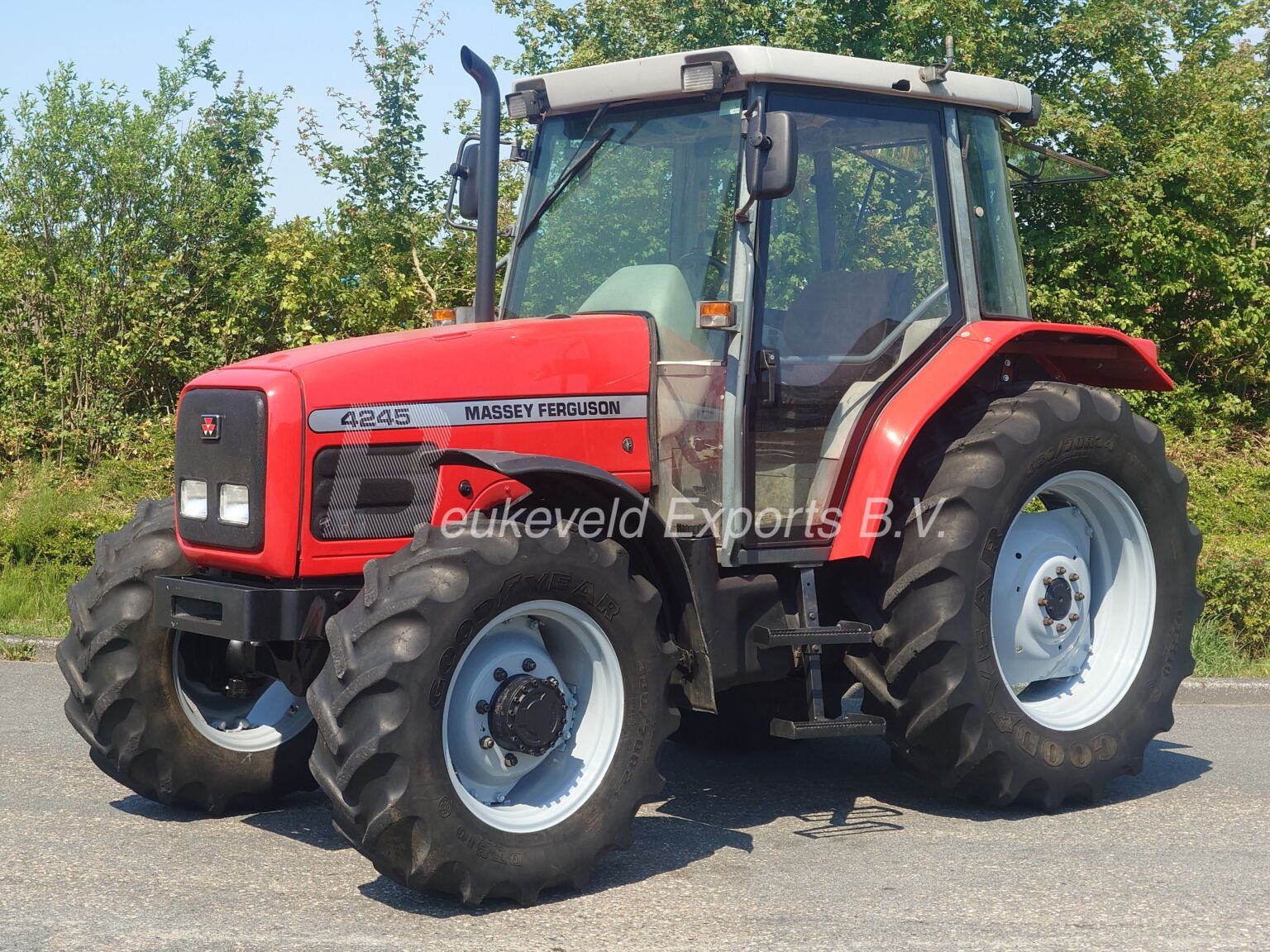 MASSEY FERGUSON MF 4245 TURBO (17)