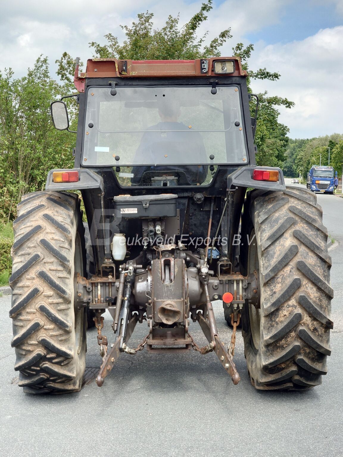 Massey Ferguson MF 375 4×4 3sticks (5)