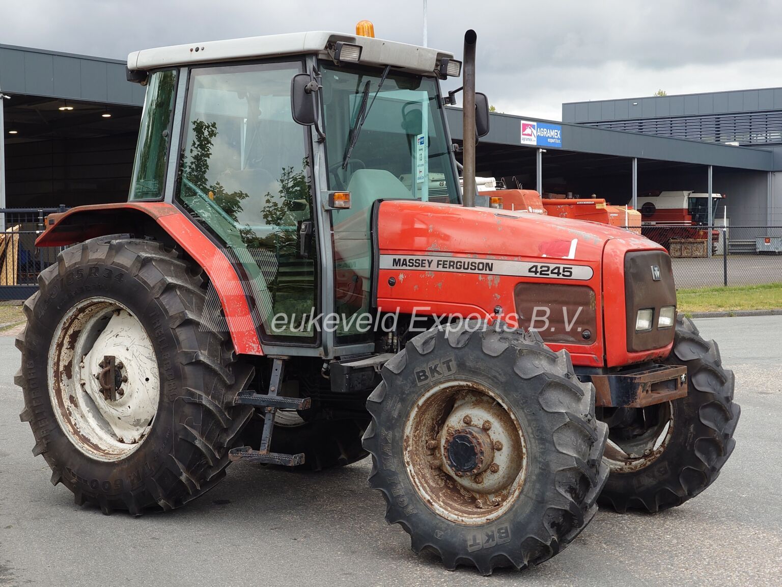 Massey Ferguson MF 4245 (9)