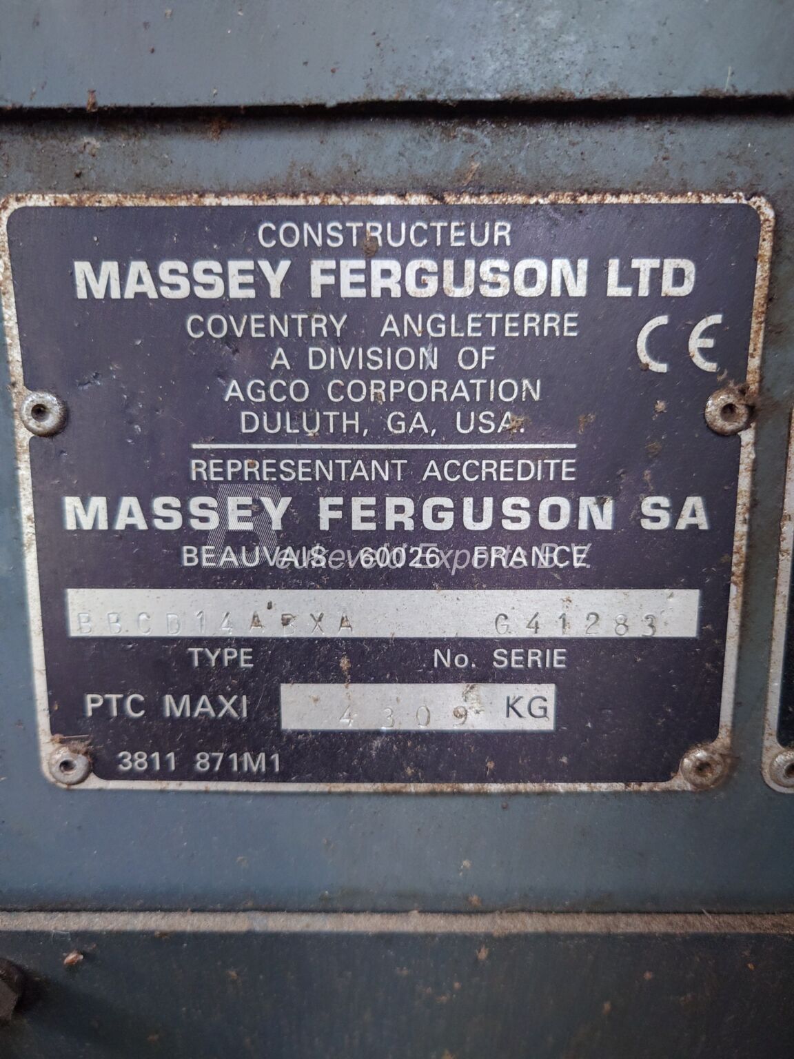 Massey Ferguson MF 4245 T (2)