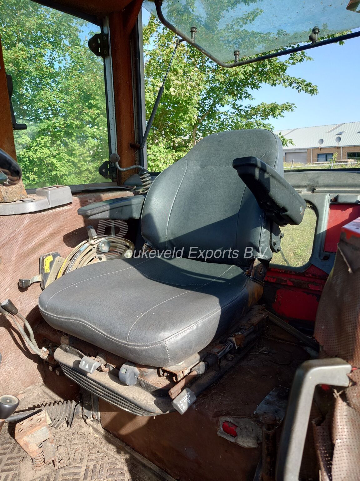 Massey Ferguson MF 690 4X4 Frontloader MF80 (15)