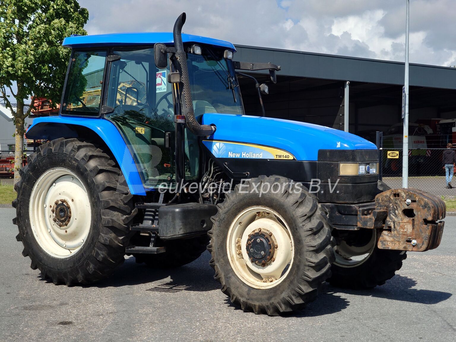 NEW HOLLAND TM140 (4)