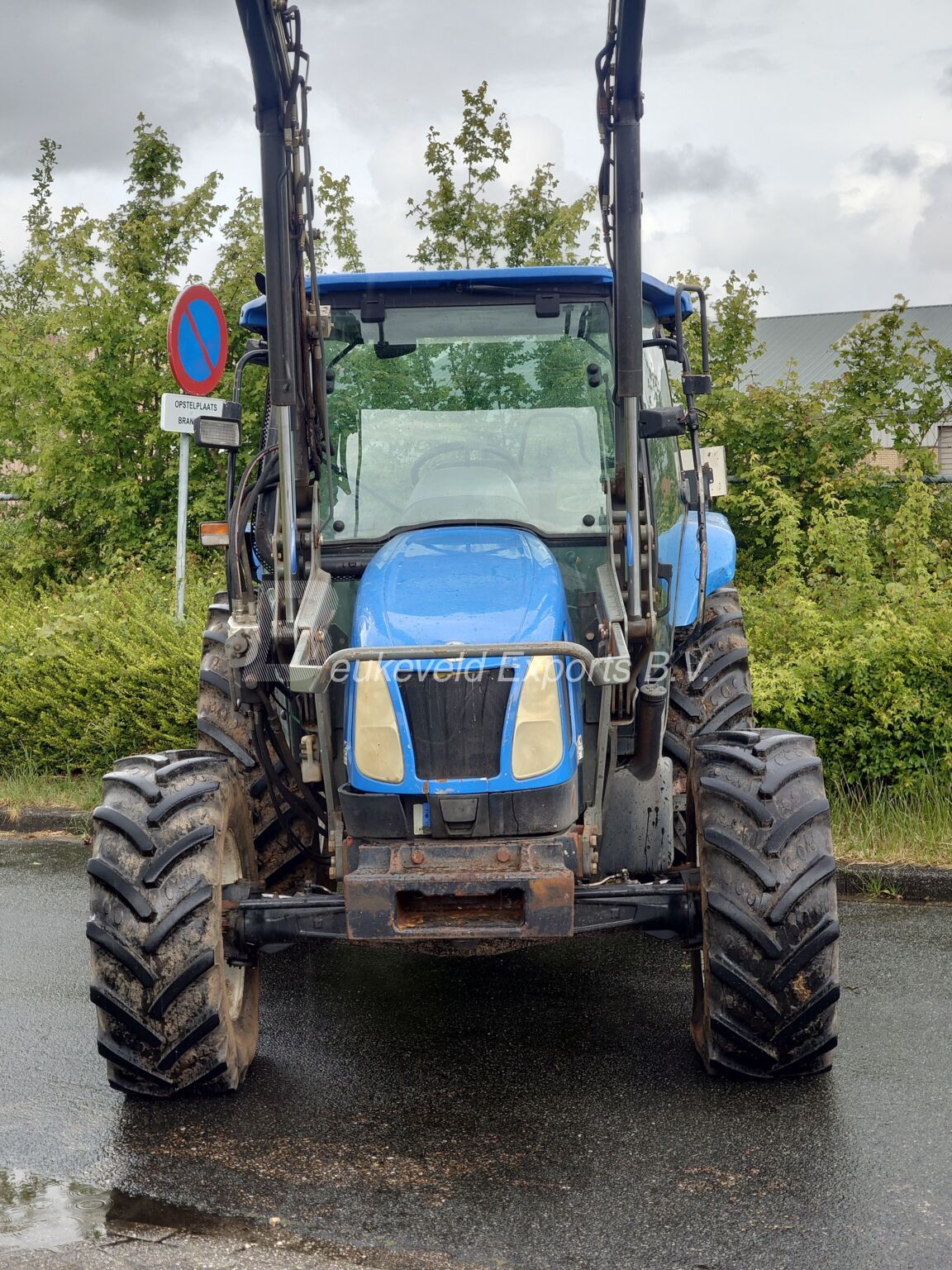 New Holland TL70 A frontloader (9)
