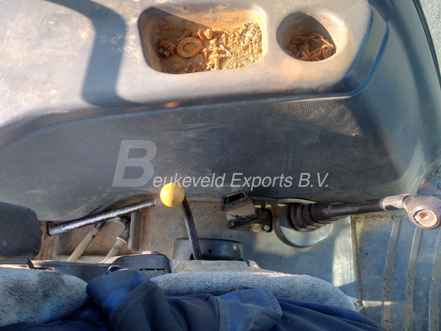 New Holland TL90 A airco (6)