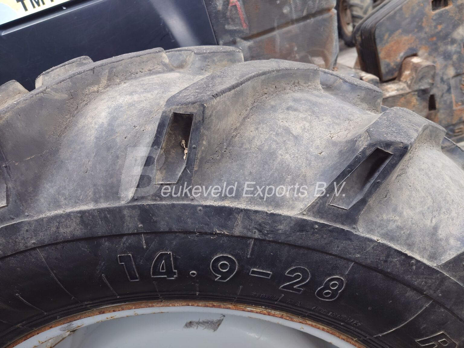 New Holland TM 140 Classic Synchro Command (2)