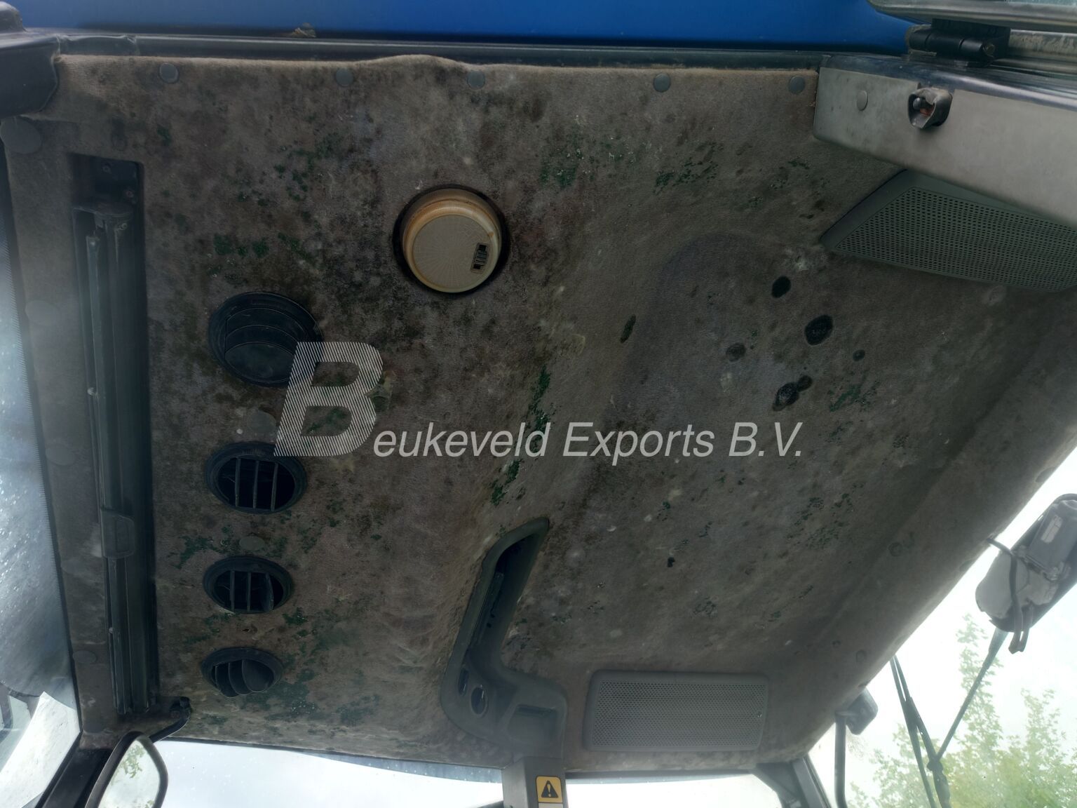 New Holland TM140 Synchro command full mechanical (11)