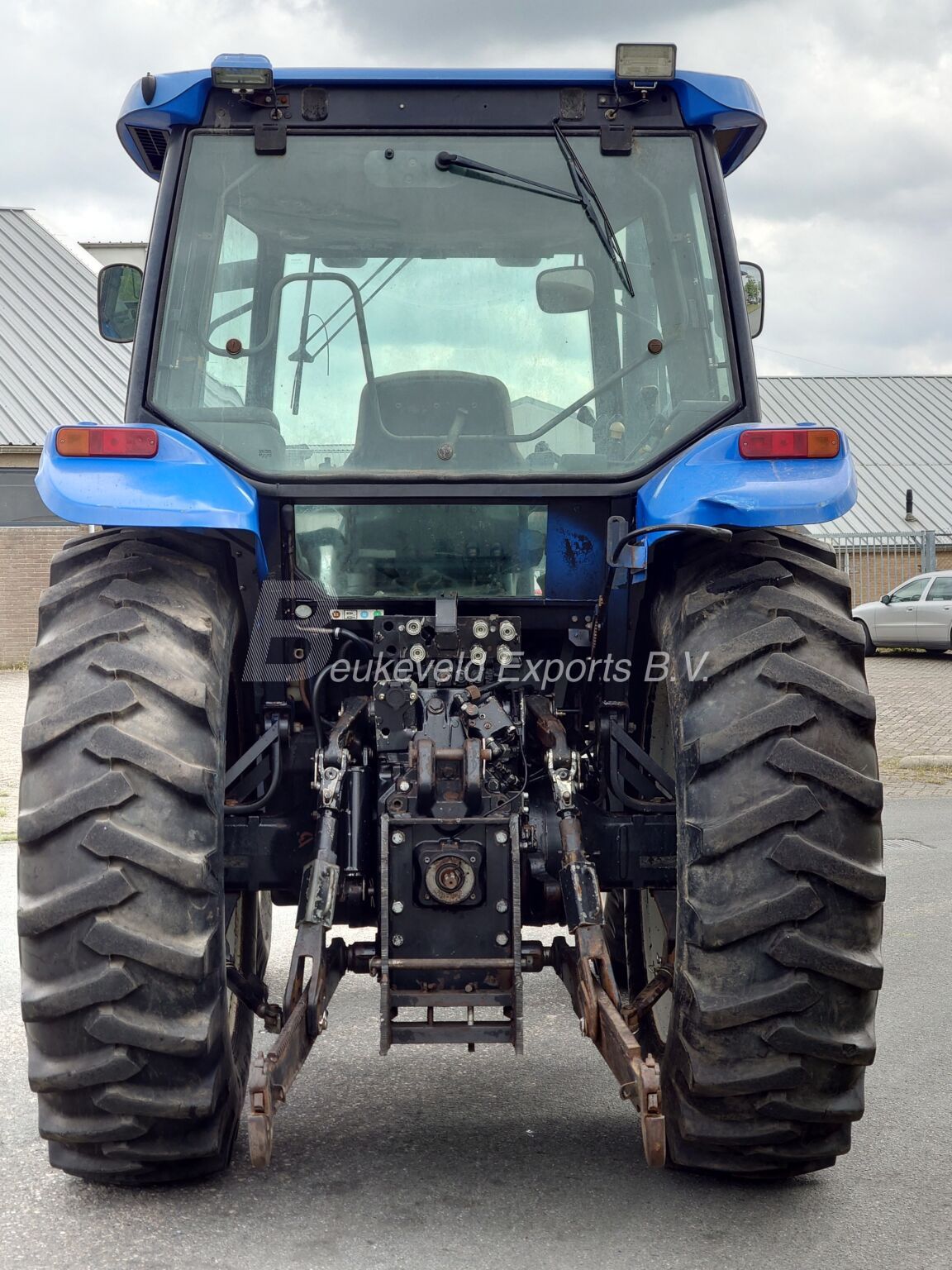 New Holland TM140 Synchro command full mechanical (12)