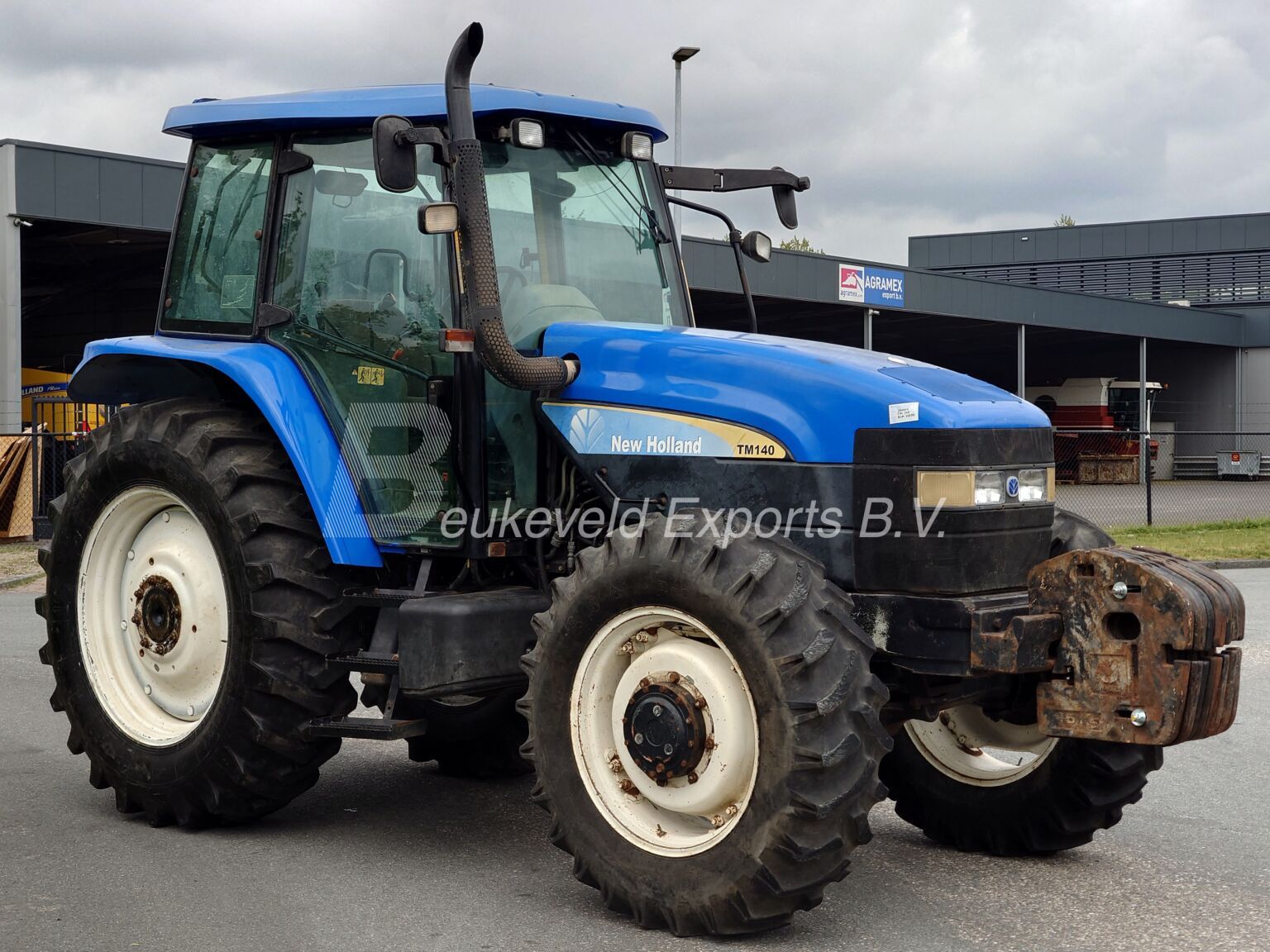 New Holland TM140 Synchro command full mechanical (15)