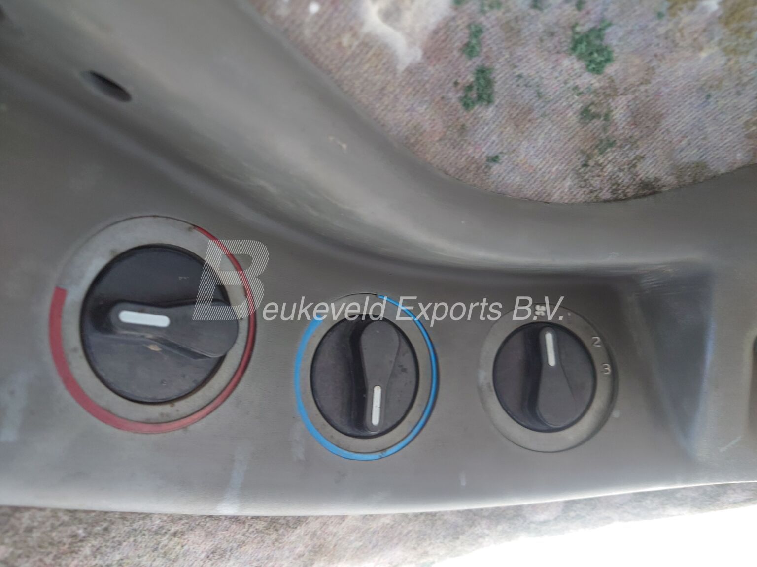 New Holland TM140 Synchro command full mechanical (9)