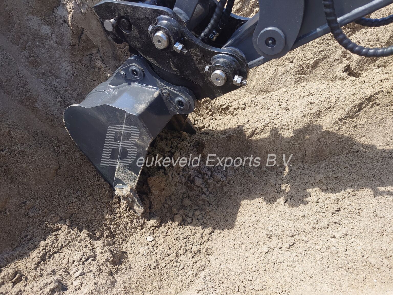 Hengwang HW25 2.5Ton hydraulic excavator (1)