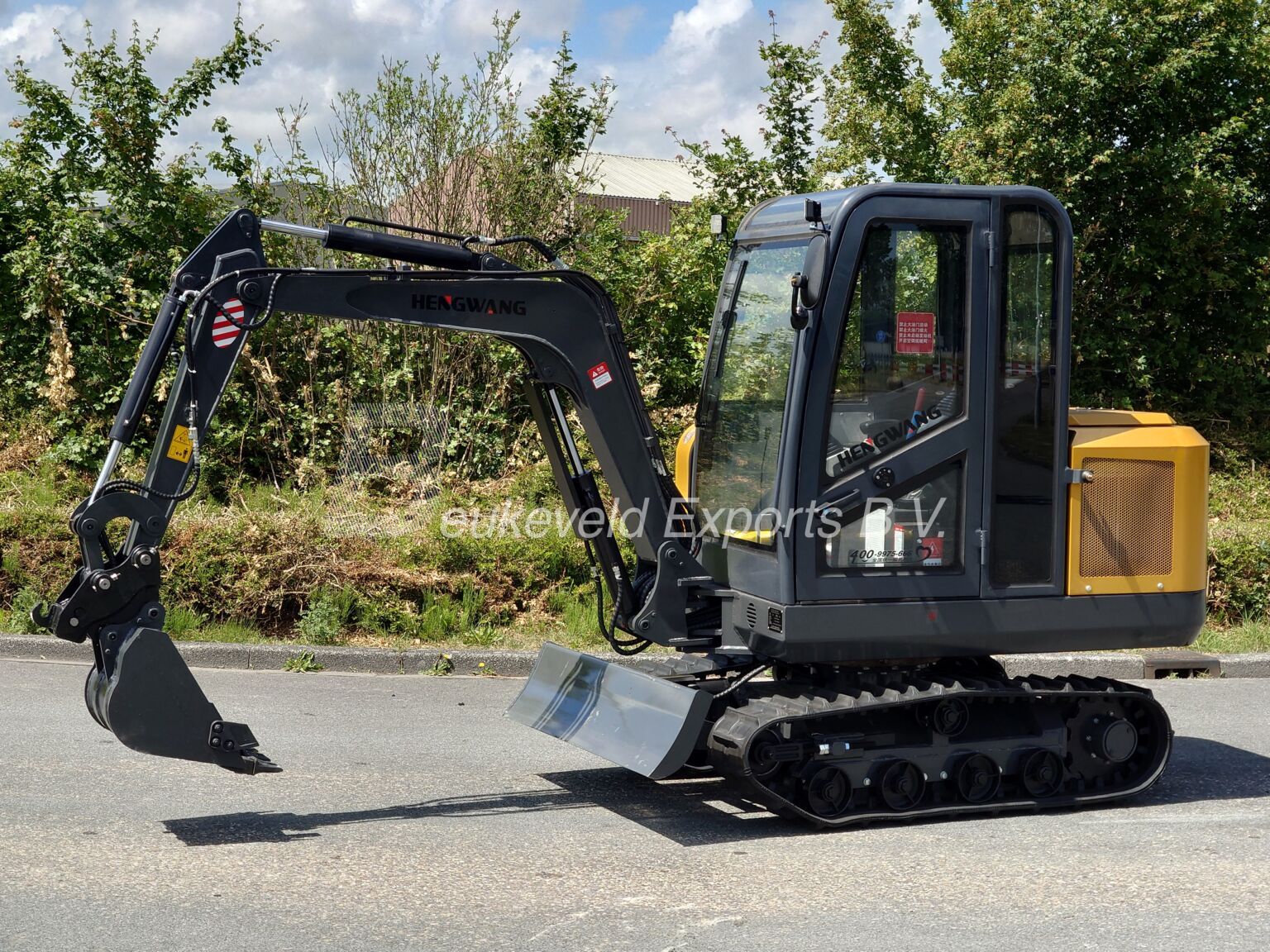 Hengwang HW25 2.5Ton hydraulic excavator (10)