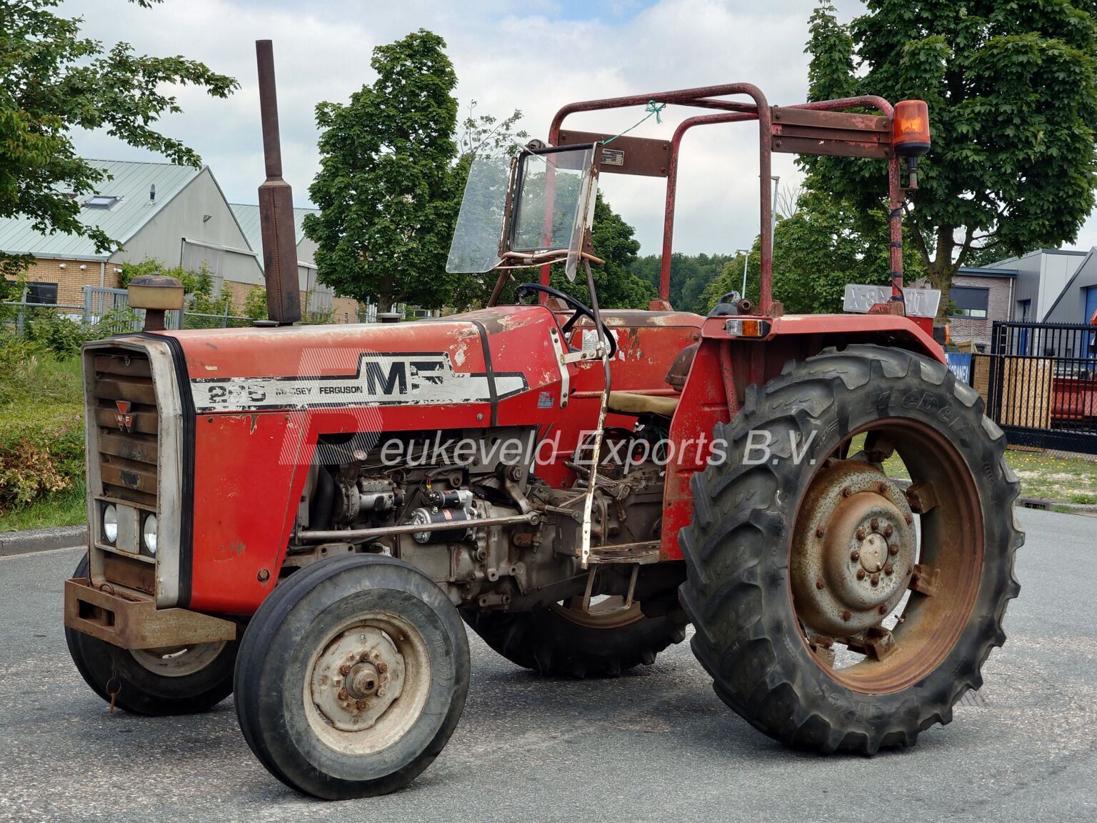MASSEY FERGUSON MF 265 (5)