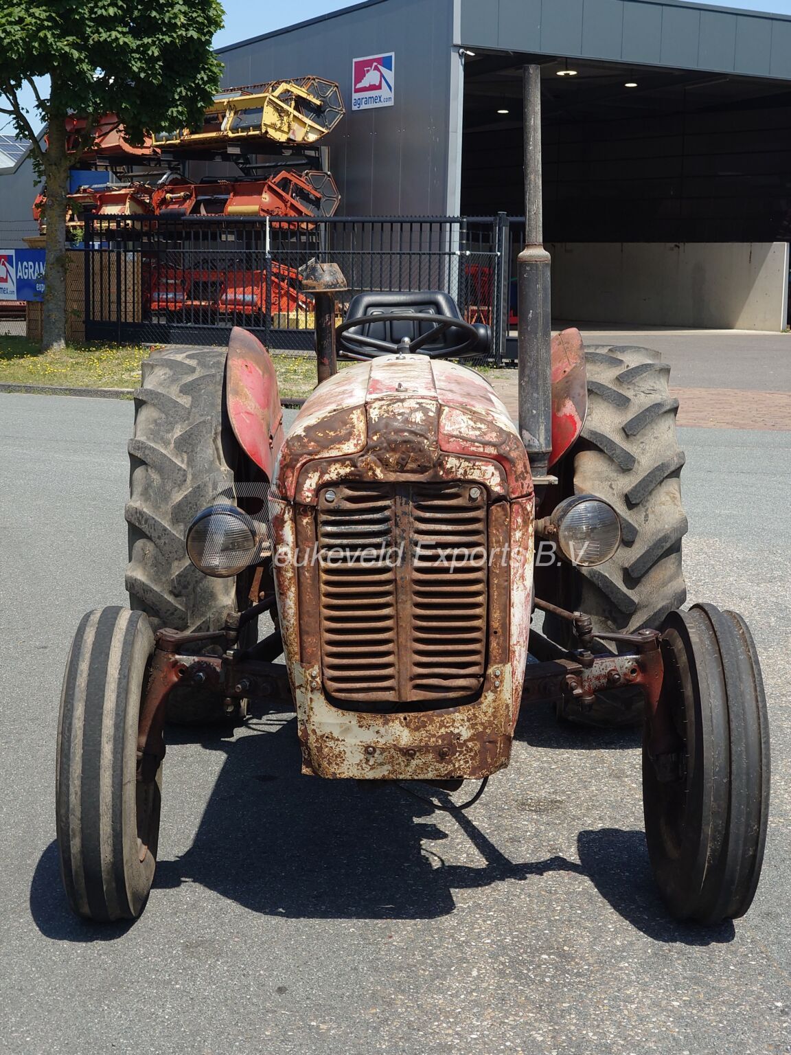 MASSEY FERGUSON MF 35X (5)