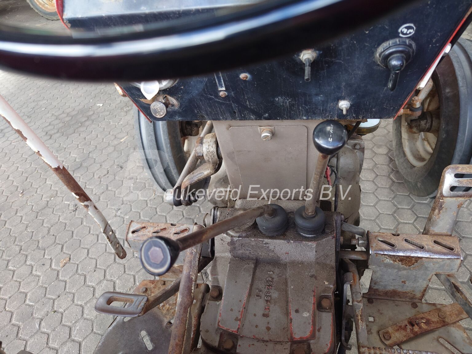 Massey Ferguson MF 265 A4236 (5)