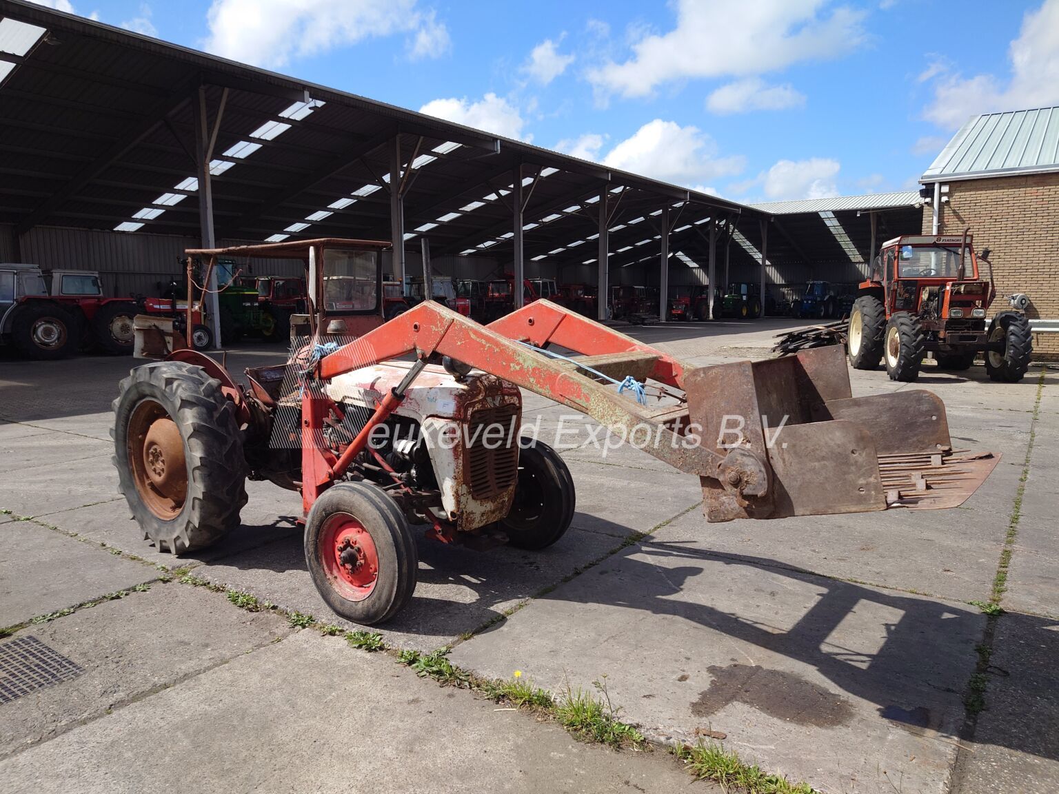 Massey Ferguson MF 35X frontloader (10)