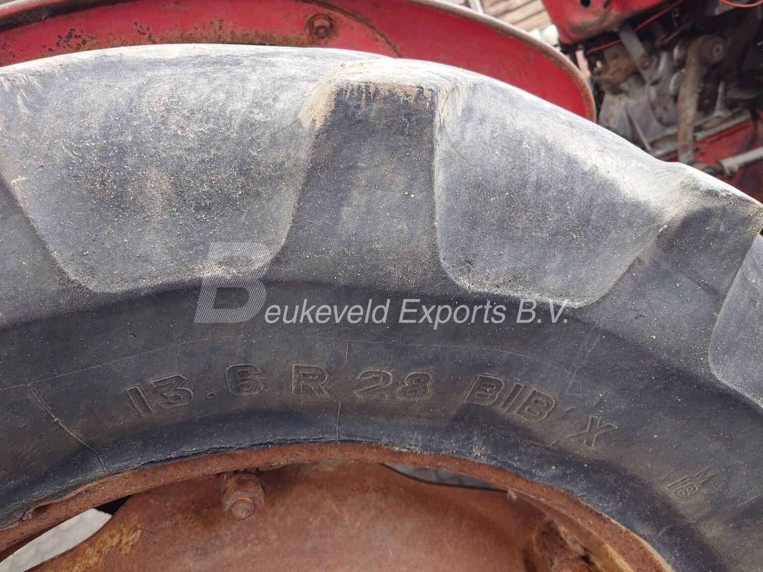 Massey Ferguson MF 35X frontloader (4)