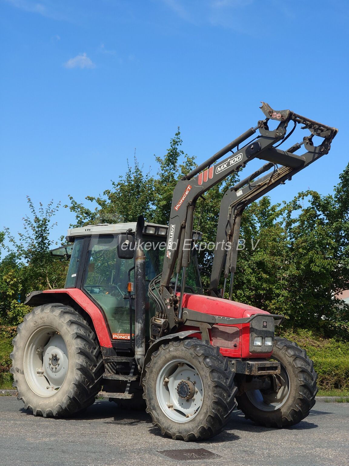 Massey Ferguson MF 6265 powercontrol with MX100 loader (9)